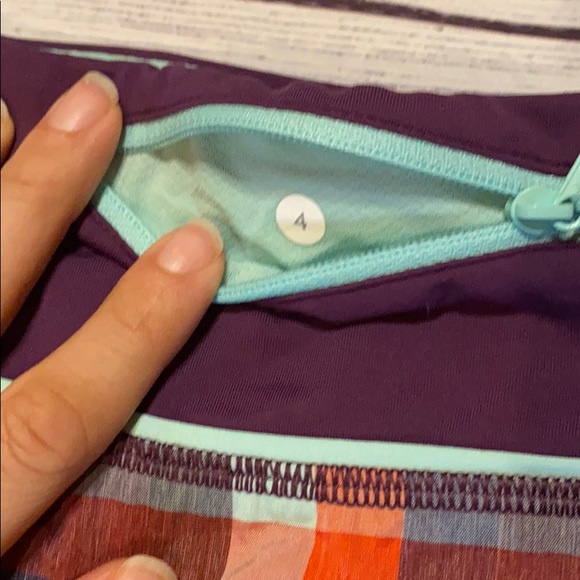 Lululemon 🍋 Speed Shorts - Picture 4 of 5